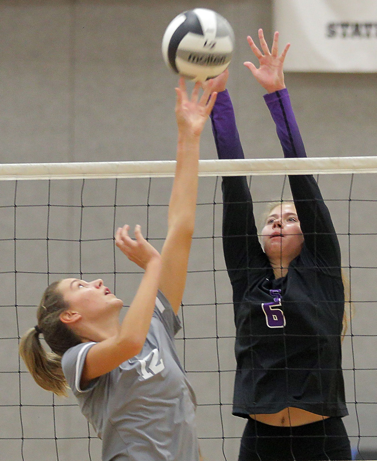 Truckee at Spring Creek Volleyball 11.jpg